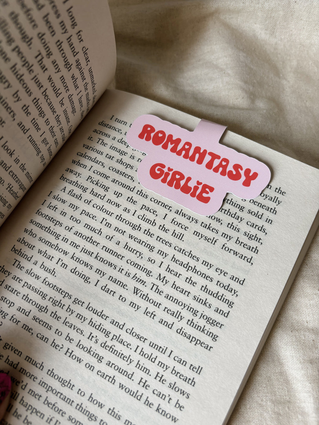 Romantasy Girlie Magnetic Bookmark